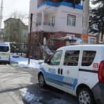 Tüfeğini temizlerken kendi vurdu