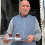 Eskişehir'de bir zamanların belediye başkanı şimdi çaycılık yapıyor