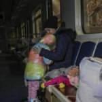 Saldırılardan kaçan Kievliler metro istasyonlarına sığındı