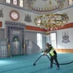 Kartepe&rsquo;de camiler Ramazan&rsquo;a hazır  