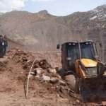 Konya&rsquo;da aşırı yağışlar ahırı &ccedil;&ouml;kertti! 1 inek telef oldu