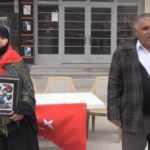 Muş'ta evlat nöbetindeki aileler HDP önündeki eylemini sürdürdü