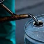 Resesyon endişeleri petrolü düşüşe geçirdi