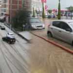 Elazığ ve Sivas&rsquo;ta yağmur ve dolu hayatı fel&ccedil; etti