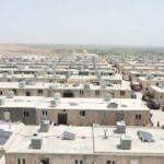 İdlib'de inşa edilen briket evlerin anahtar teslim t&ouml;reni yapıldı