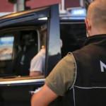 Uyuşturucu ticareti yapan &ccedil;etenin elebaşı İzmir'de yakalandı