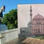 İBB'nin koruma altına aldığı İn&ouml;n&uuml; heykelinin altından tarihi cami &ccedil;ıktı