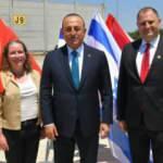 15 yıl sonra bir ilk: Çavuşoğlu İsrail'de