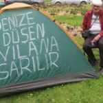 Erzurum&rsquo;da banka &ouml;n&uuml;ne &ccedil;adır kuran Zekeriya amca eylem n&ouml;betinde