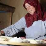 G&uuml;d&uuml;k b&ouml;reği ge&ccedil;im kaynağı oldu! Y&ouml;resel lezzeti tanıtmayı ama&ccedil;lıyor