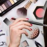 Rüyada makyaj yaptığını görmek ne anlama gelir? Rüyada başkasına makyaj yapmak ne demektir?