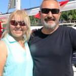 Antalya&rsquo;da terliklerini karaya bırakıp tekneleriyle d&uuml;nya turuna &ccedil;ıktılar