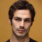 Hudutsuz Sevda 'Tarık' Erdem Kaynarca kimdir ve kaç yaşındadır? Erdem Kaynarca dizileri