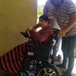 Fenomenin başlattığı kampanya fiziksel engelli gen&ccedil; kadının y&uuml;z&uuml;n&uuml; g&uuml;ld&uuml;rd&uuml;