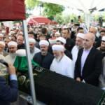 Mahmut Ustaosmanoğlu'nun tabutunun üzerindeki siyah örtünün sırrı