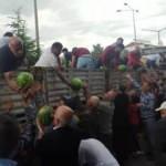 Bedava karpuz izdihama neden oldu