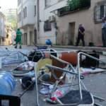 Bursa&rsquo;da &ouml;fkeli kadın mahalleyi ayağa kaldırdı! Evdeki her şeyi balkondan b&ouml;yle attı