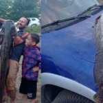 Tuttuğu 20 kiloluk balık ile rekor kırdı! Hen&uuml;z 8 yaşında 