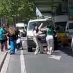 Mecidiyek&ouml;y'de iki grubun sa&ccedil; sa&ccedil;a kavgası kamerada