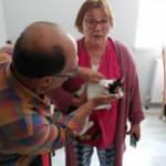 Samsun'da yangın sonunda evdeki kediyi sağ bulunca b&uuml;y&uuml;k sevin&ccedil; yaşadılar