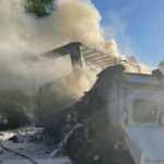 Korkun&ccedil; kaza! TIR s&uuml;r&uuml;c&uuml;s&uuml; yanarak can verdi