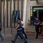 &Ccedil;ocuğu darbedip, 10 bin TL'lik kablo &ccedil;alan hırsızlar ka&ccedil;amadı