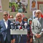 Diyarbakır annelerini ziyaret eden Bakan Yardımcısı Ersoy'dan kararlılık mesajı