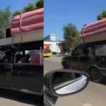 Ehliyetsiz s&uuml;r&uuml;c&uuml; tehlike sa&ccedil;tı! Otomobilin tavanında koltuk taşıdı, trafikten men edildi