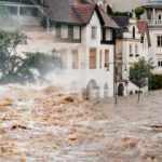 Rüyada sel olduğunu görmek ne demektir? Rüyada sele kapılmak iyiye mi kötüye mi işaret eder?