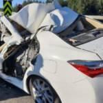 Otomobil, TIR'a &ccedil;arptı: 2 &ouml;l&uuml;, 1 yaralı