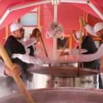 İlk aşure Sünbül Efendi Âsitânesi'nde salavatlar eşliğinde kaynatıldı