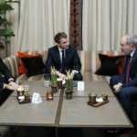 Macron, Aliyev ve Paşinyan'la görüştü