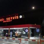 10 yaşındaki &ccedil;ocuk sokakta oyun oynarken kolundan vuruldu