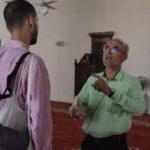 Şehit babası imam misafirperverliğiyle &ouml;rnek oluyor! 20 dilde Kur&rsquo;an-ı Kerim hediye ediyor