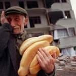 17 Ağustos 1999 depreminde neler yaşandı? Y&uuml;rek yakan g&ouml;r&uuml;nt&uuml;ler kameralara b&ouml;yle yansıdı