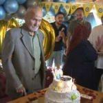 İlk doğum g&uuml;n&uuml;n&uuml; 100 yaşında kutladı