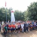 Bursa'da şehitler anısına halk y&uuml;r&uuml;y&uuml;ş&uuml; d&uuml;zenlendi