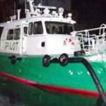 Japonya'da tekne, dalgakırana çarptı: 2 ölü