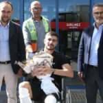 Ameliyat olan Dorukhan Toköz Trabzon'a geldi