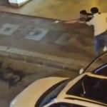 Esenyurt&rsquo;ta s&uuml;r&uuml;c&uuml; dehşeti! Yol vermeyince ara&ccedil;tan inip mermi yağdırdı: 2 yaralı