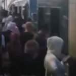 Son Dakika: Florya'da metrob&uuml;s bozuldu, vatandaşlar yolda kaldı!