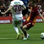 Nef Stadı'nda 5 tartışmalı pozisyon! 1 kırmızı kart, 1 penaltı...