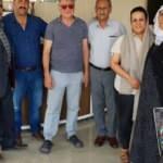 Yerde bulduğu &ccedil;antadan servet &ccedil;ıktı! Tek kuruşuna dokunmadan sahibine teslim etti