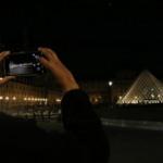 Fransızların yeni tasarruf tedbiri: Louvre Müzesi piramidinin ışıkları karardı