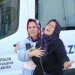 &Uuml;&ccedil; g&uuml;n &ouml;nce kaybolan &ccedil;ocuğunun cesedi yol kenarında bulundu: &ldquo;Ciğerimi yaktın oğlum&rdquo;