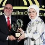 Emine Erdoğan'a ABD'de &ouml;d&uuml;l