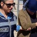 25 yıl hapisle aranan kadın, evin çatısında yakalandı