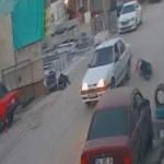 Bir anlık dikkatsizlik kazayı getirdi! Geri geri gelen arabanın altında kalıyordu