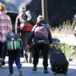 Finlandiya'ya ge&ccedil;mek isteyen Rusları engellemek i&ccedil;in &ccedil;it inşa edilmesi isteniyor