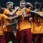 Galatasaray'da çifte 11 sevinci